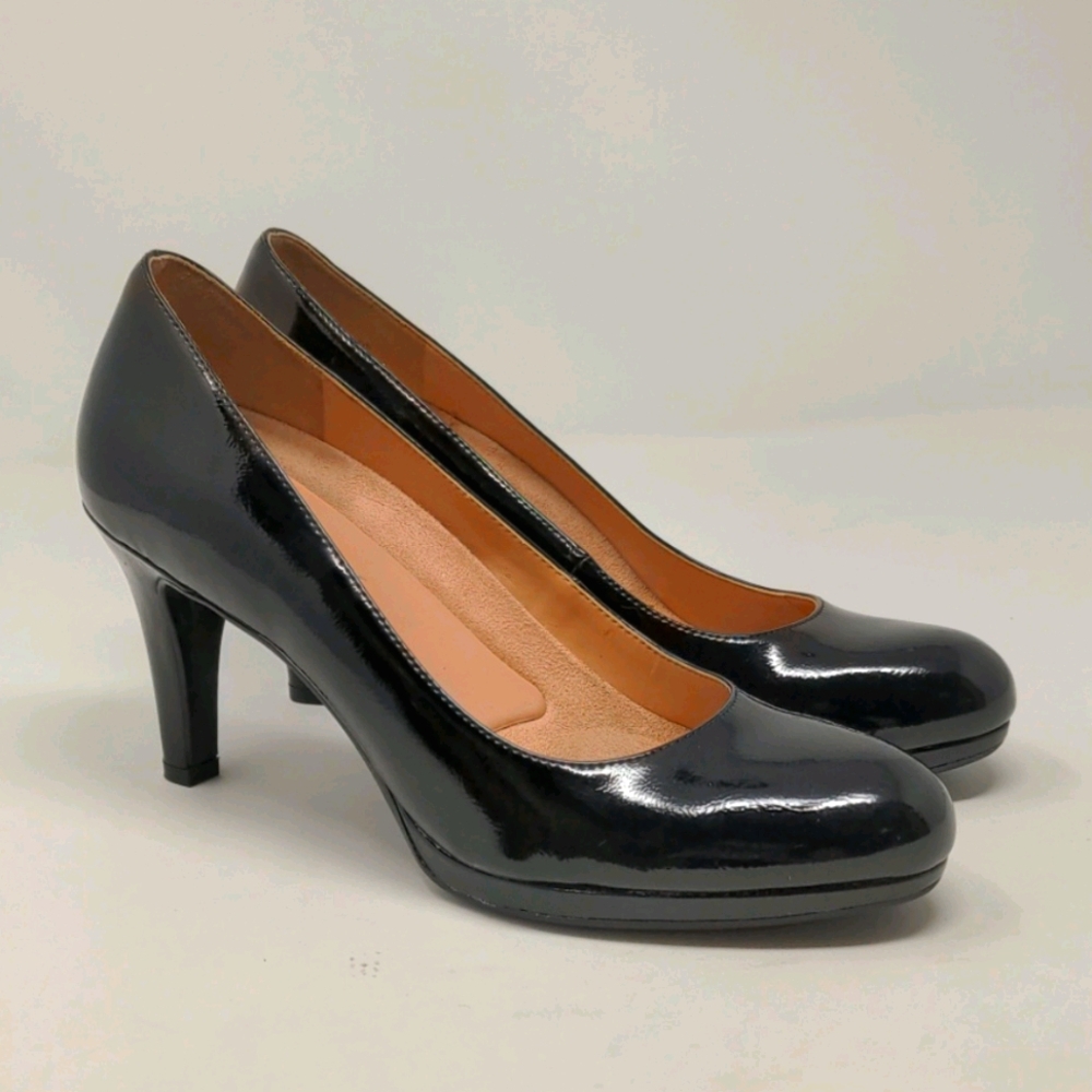 Naturalizer Michelle patent leather size 7N pumps
